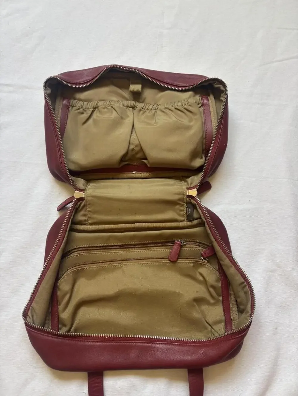 vintage Coach burgundy leather travel makeup bag
